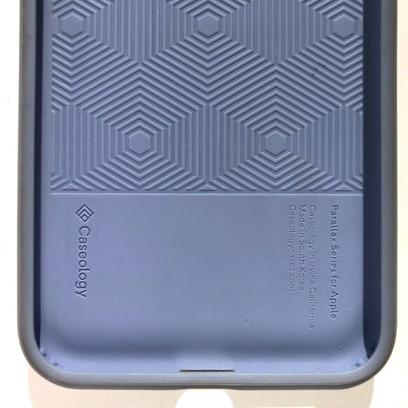 🦋 Caseology Parallax Series cell phone case in gray fits iPhone 11 Pro Max - Picture 4 of 8